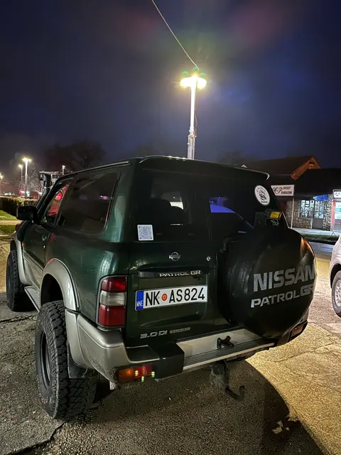 Zadnji dio zelenog terenca tokom noćnog okupljanja